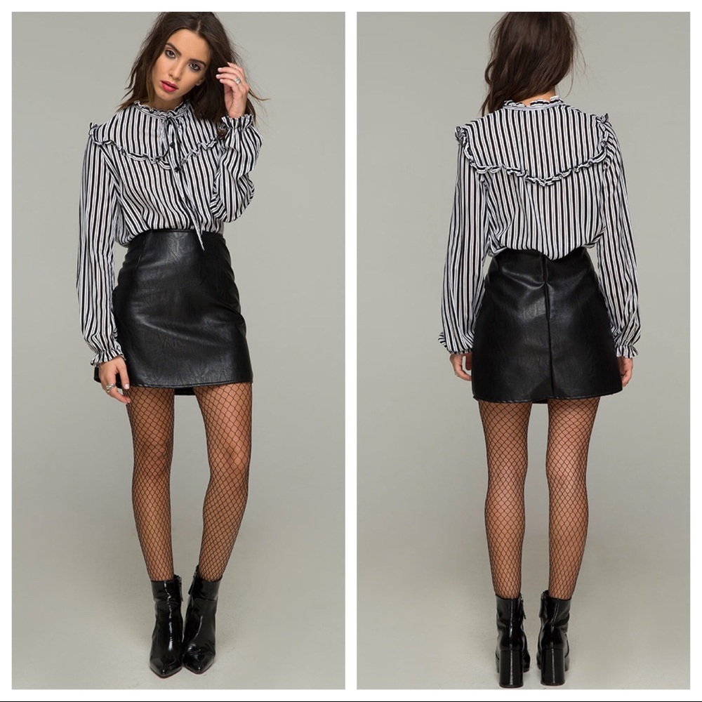 Motel Rocks, Prairie Ruffle Top - Picture 2 of 7